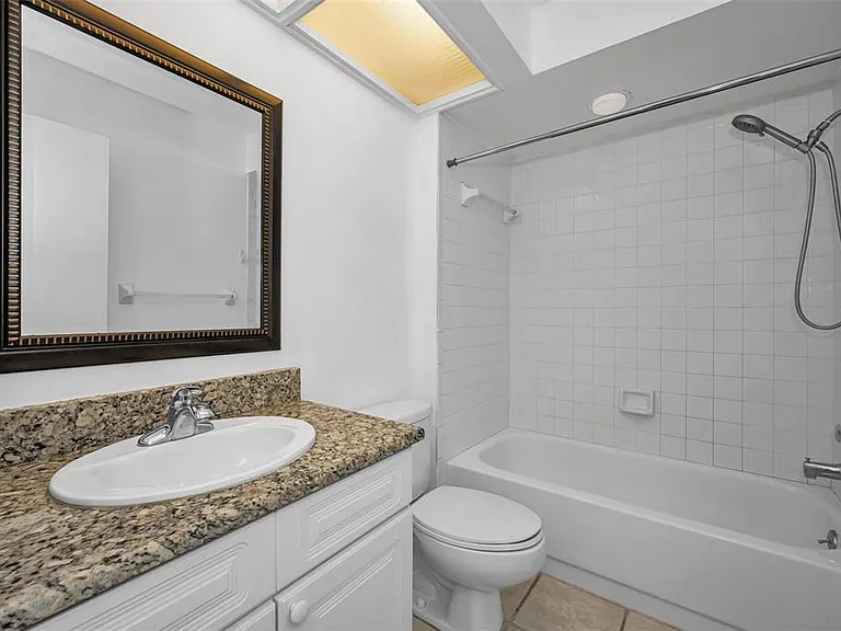 10626 Longwood Dr #102 — Photo 28