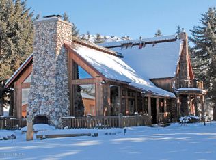 4260 Hoback River Rd, Hoback Jct, WY 83001