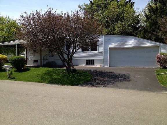 4th image of 105 Nancy St