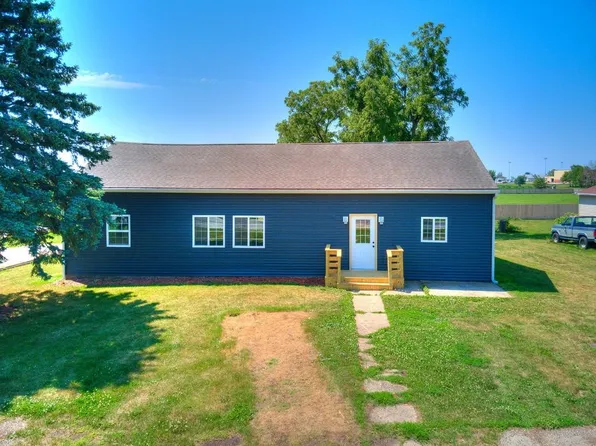 403 Park St, Colo, IA 50056