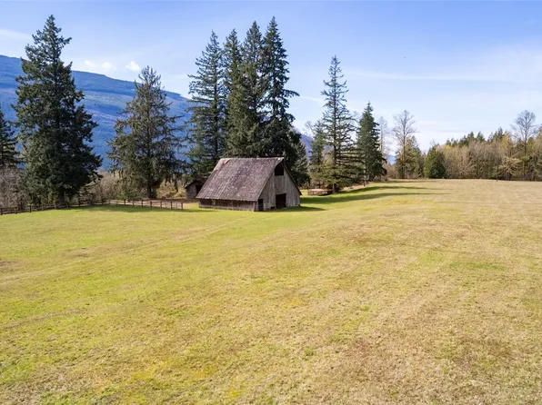 7624 Windsong Lane, Sedro Woolley, WA 98284