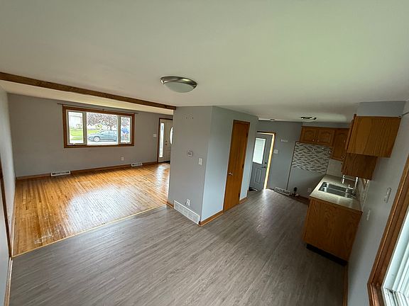 3rd image of 36-38 Bronx Dr #1
