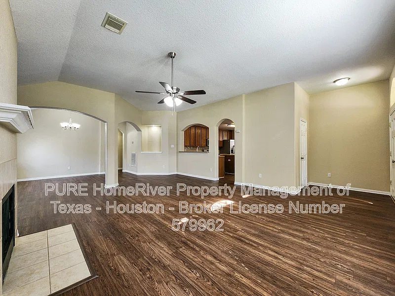3721 Treasure Island Dr