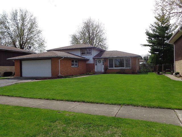 1st image of 10606 S Terry Dr