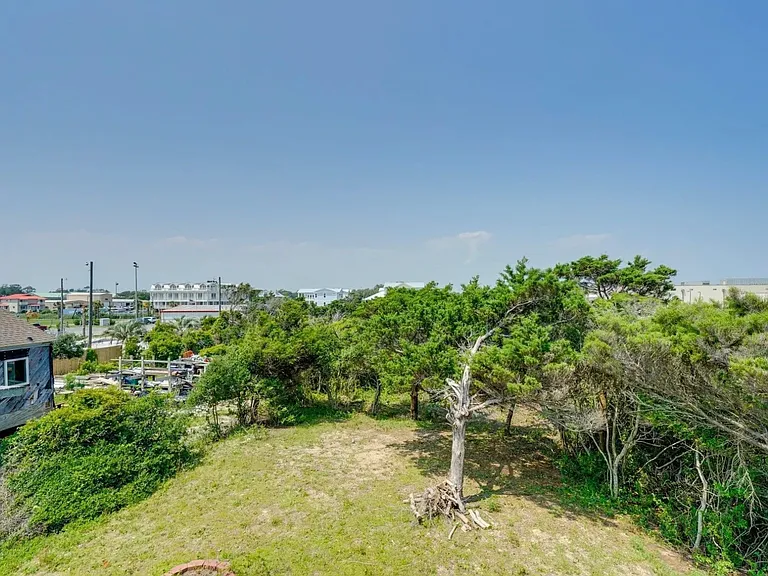 4908 E Beach Dr — Photo 24