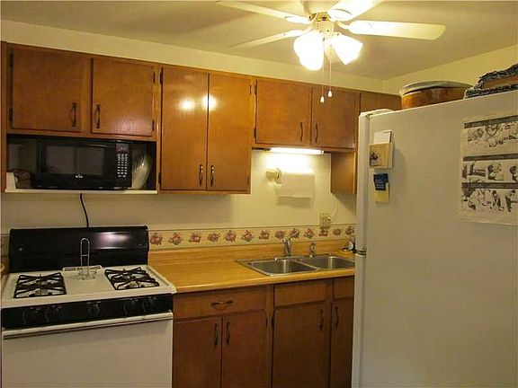 2nd image of 107 McConnell Dr