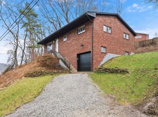 15 Norwood St, Mc Kees Rocks, PA 15136