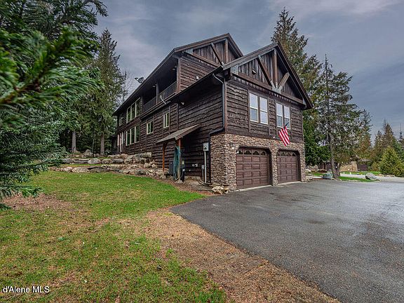 2nd image of 289 Fairway Dr