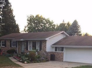 6077 Johnson Rd, Flushing, MI 48433