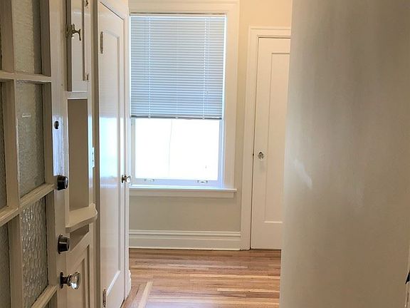 2nd image of 3423 Fillmore St APT 204
