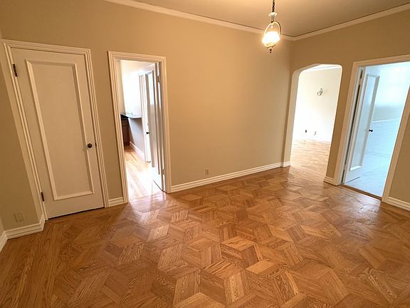4th image of 3655 Broderick St APT 202