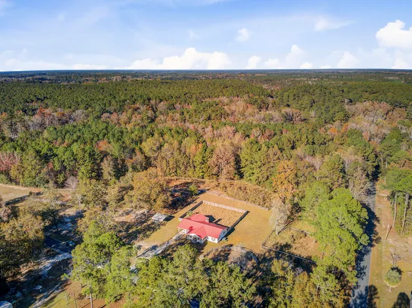 201 Welles Ln, Walterboro, SC 29488