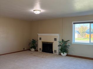 501 W Grandview Ave, Sunnyside, WA 98944