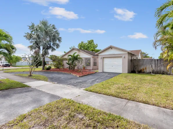 19460 NW 57th Court, Hialeah, FL 33015