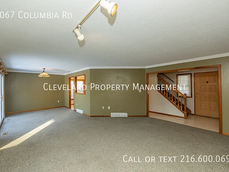 2067 Columbia Rd — Photo 6