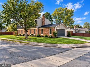 401 Crestwood St SW, Leesburg, VA 20175