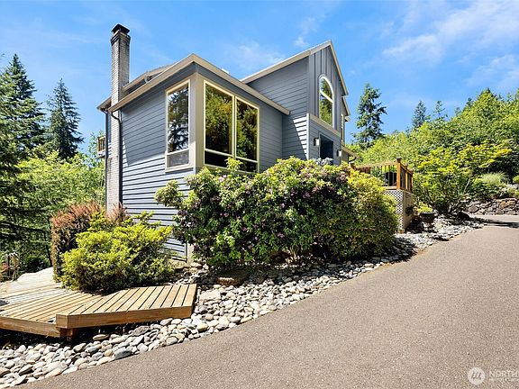 3rd image of 15212 NE Winsor Drive