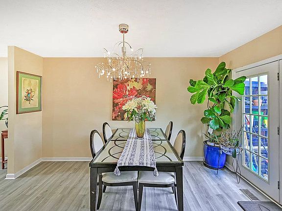 5th image of 277 Timber Creek Ln SW