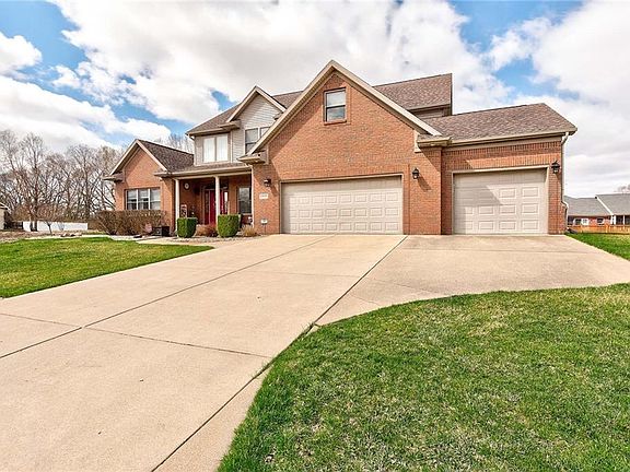 2nd image of 2406 Shana Jane Dr