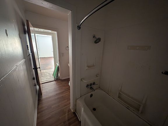 2nd image of 200 Naomi Dr