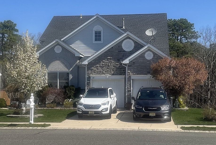 1st image of 48 Spring Lake Blvd