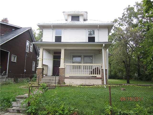 1st image of 800 Gibbard Ave