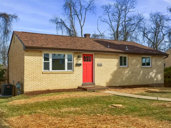 226 Suncrest Dr, Verona, PA 15147
