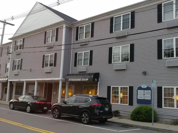 12 Pratt St APT 306, Mansfield, MA 02048
