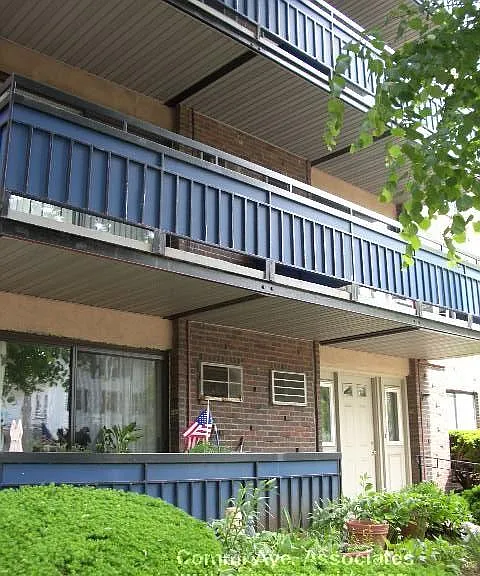 24 Whites Ave #13 — Photo 2