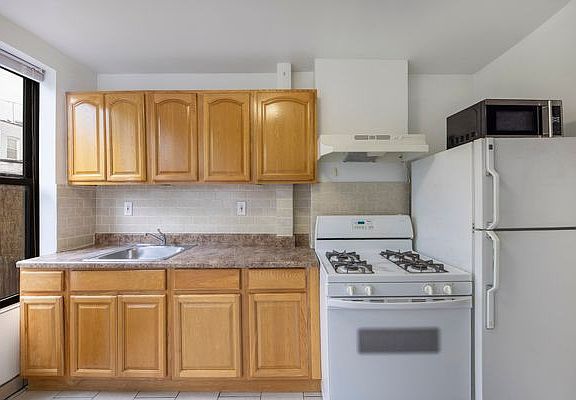 5th image of 32-50 48th St #1R