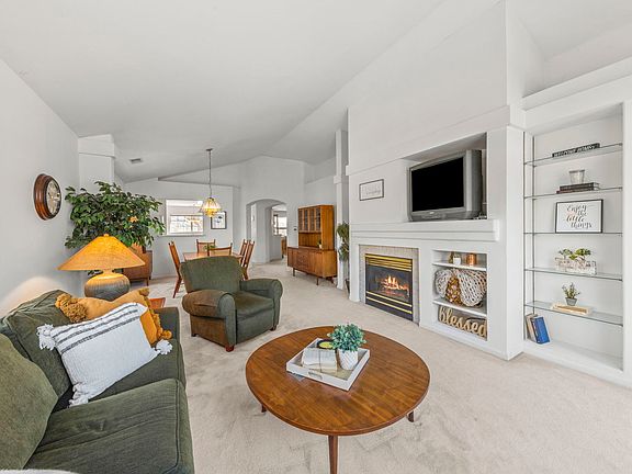 5th image of 30505 Fowler Cir #30505