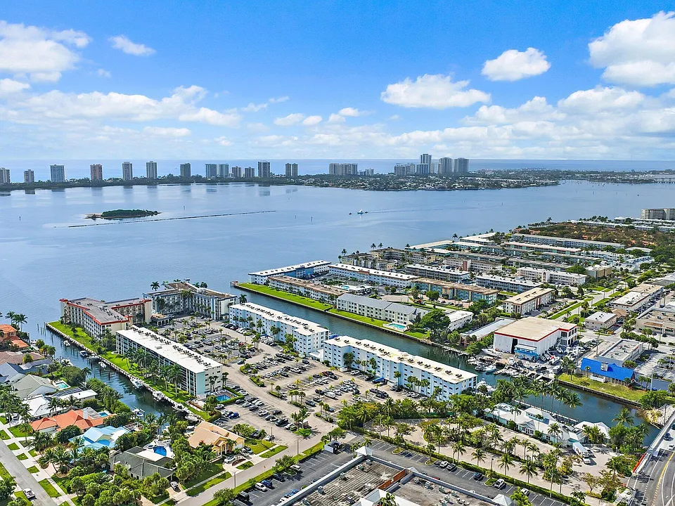 100 Paradise Harbour Blvd #202