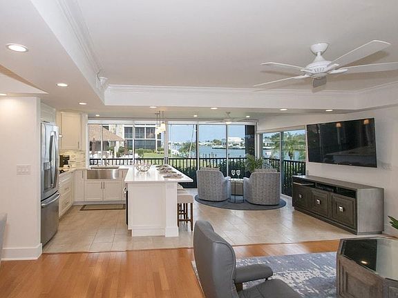 2nd image of 2900 Gulf Shore Blvd N APT 301
