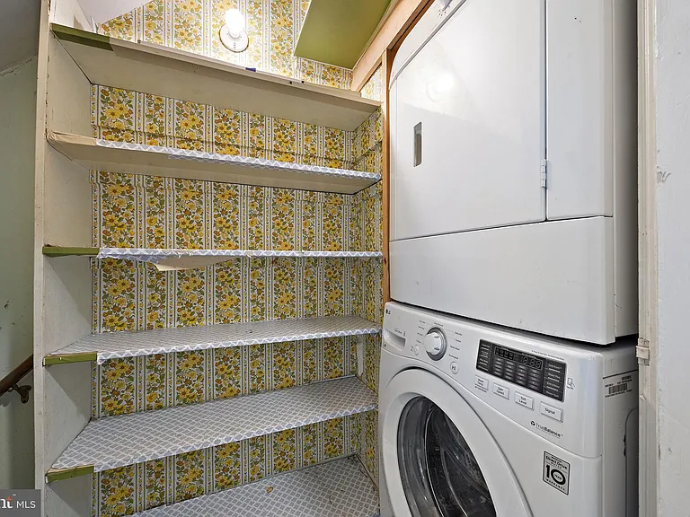 101 Curtis Ave — Photo 15