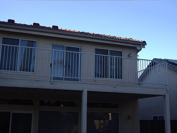 5th image of 2037 E Lester Ave