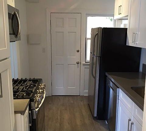 2nd image of 909 Glendale Blvd