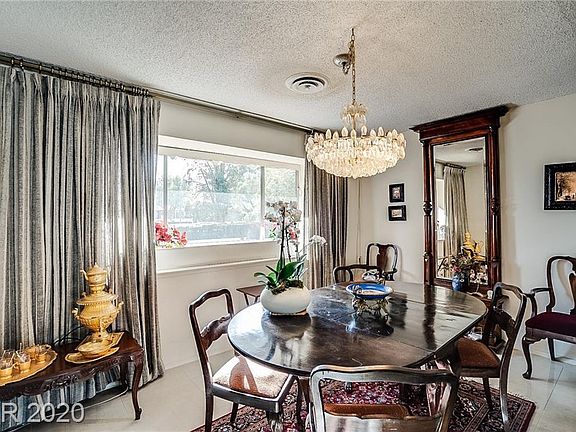 5th image of 3204 Sonia Dr