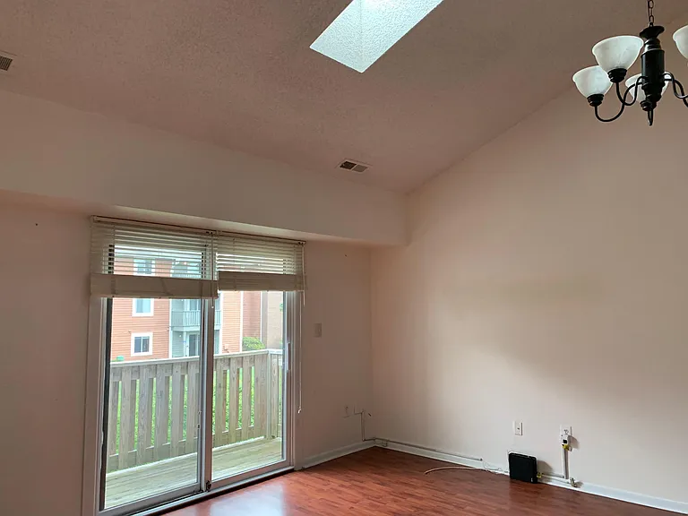 4708 Ravens Crest Dr — Photo 6