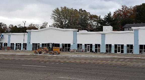 2nd image of 3916 Murdoch Ave #8