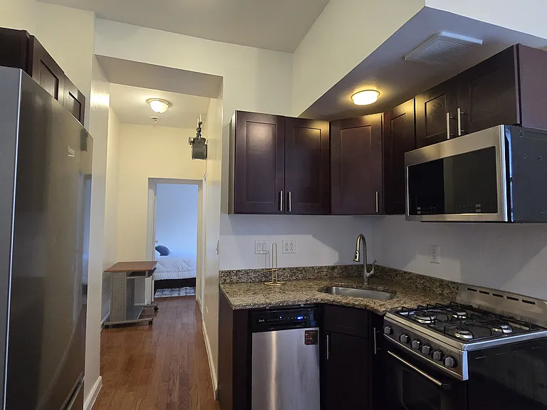 515 W 111th St #2D — Photo 2