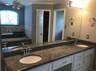 4700 Kensington Ct, Arlington, TX 76016