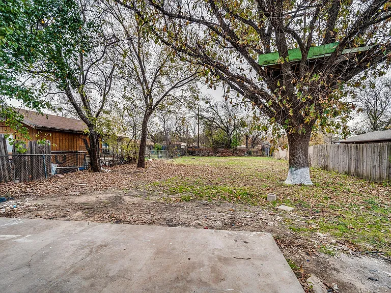 2110 Aggie Dr — Photo 14