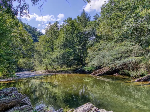 (undisclosed Address), Sevierville, TN 37876