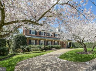 6408 Garnett Dr, Chevy Chase, MD 20815