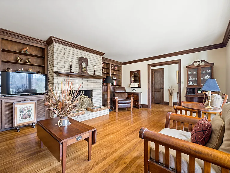 3384 Timber Lake Rd NW — Photo 2