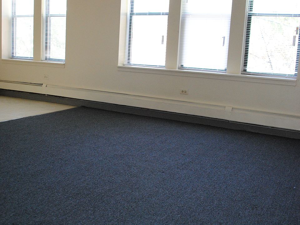 1st image of 542 N Pine Ave APT 108