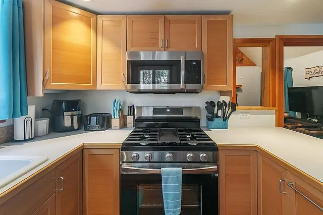 144 Silver Spruce Dr #1 — Photo 7