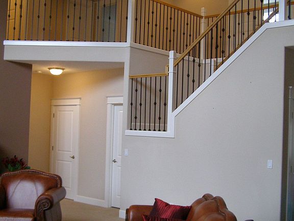 2nd level/stairs, huge open area