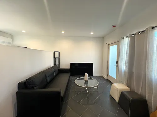 20320 Mobile St #20322 Photo 1