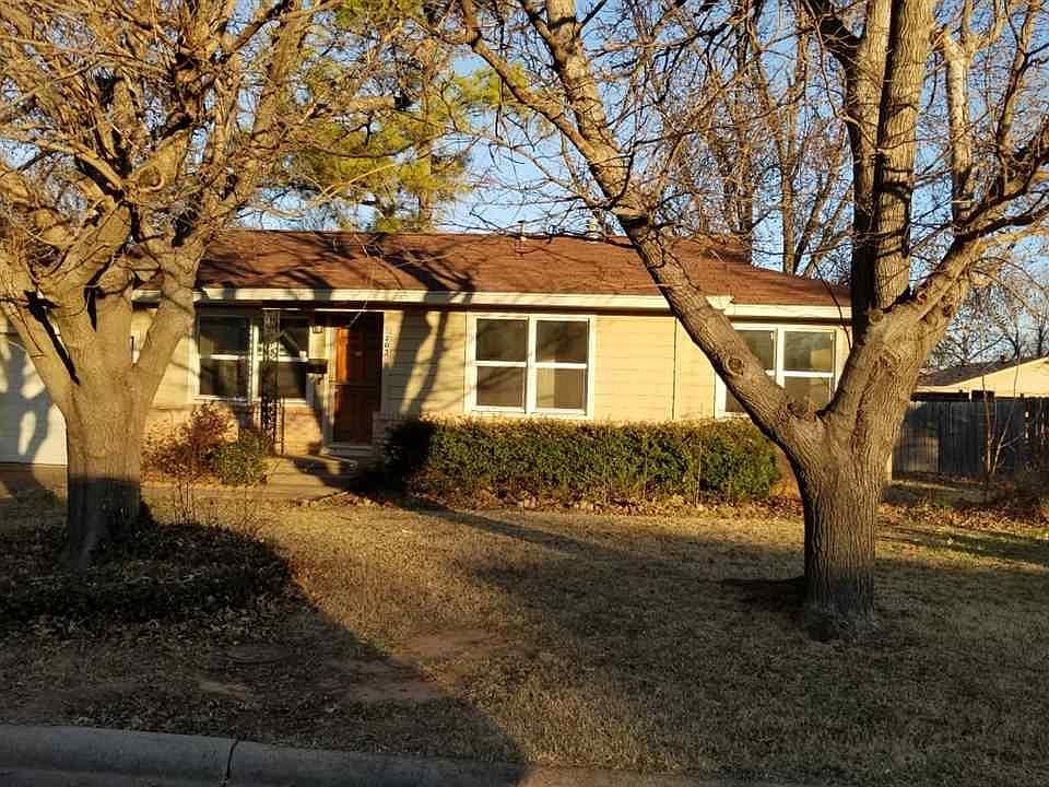 1st image of 203 Mimosa St